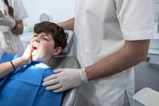 Best Dentist for Tooth Abscess  in Mahnomen, MN